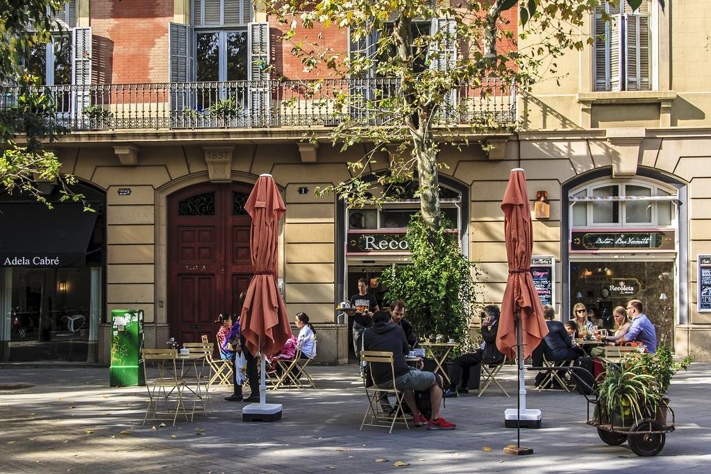 Habitat Apartments Rambla Deluxe Barcelona Bagian luar foto