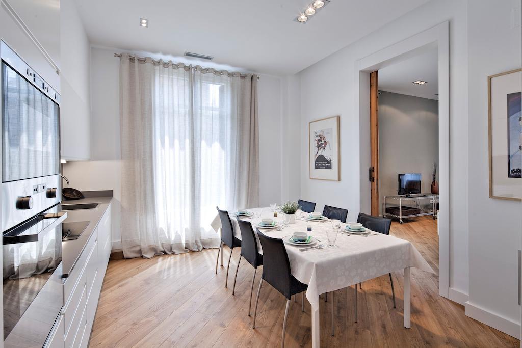 Habitat Apartments Rambla Deluxe Barcelona Ruang foto