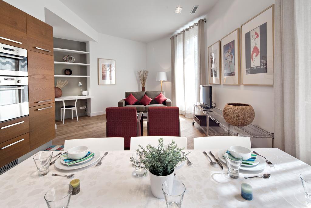 Habitat Apartments Rambla Deluxe Barcelona Bagian luar foto